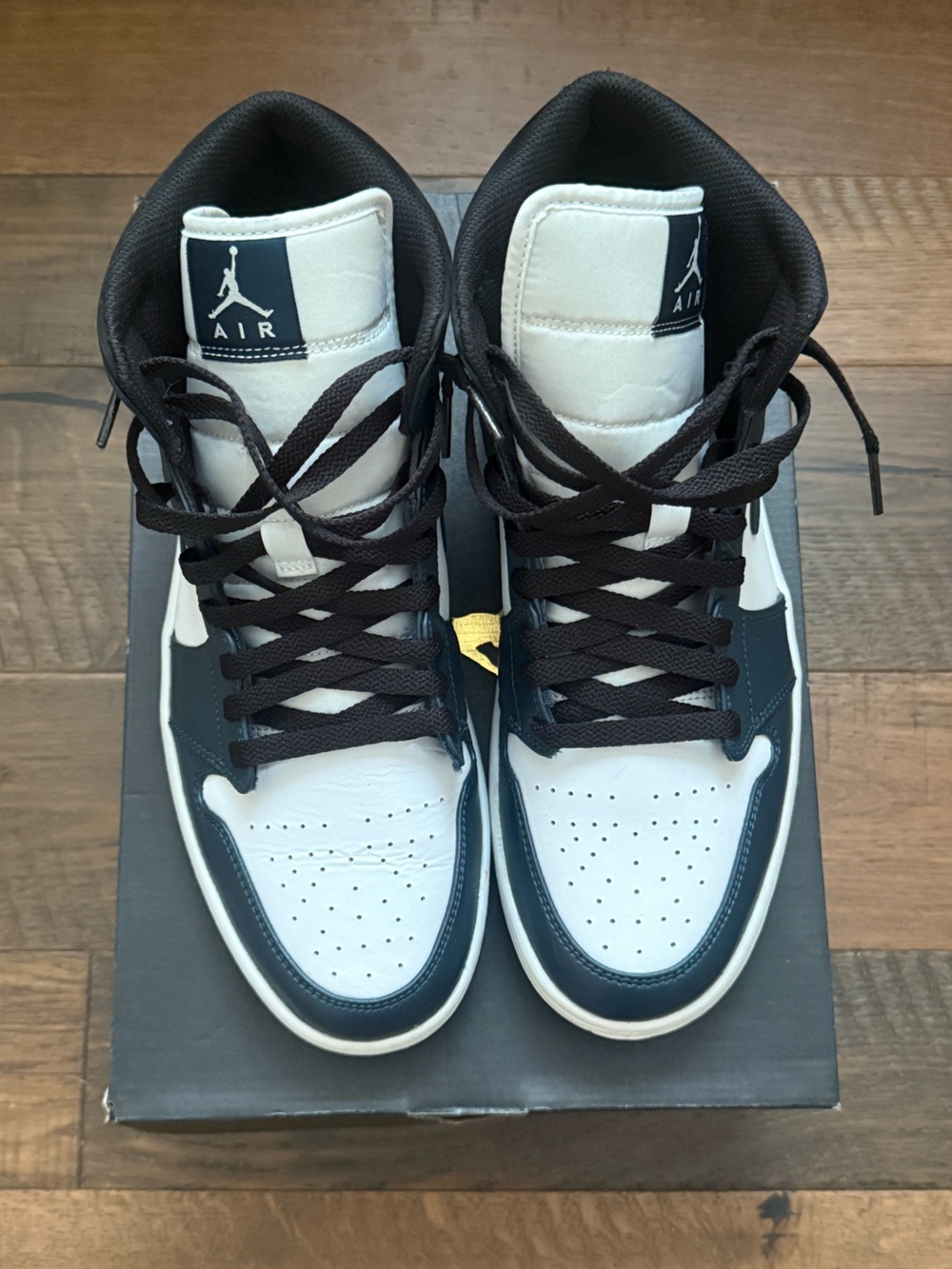 Jordan Men’s White and Black Low-Top Sneakers